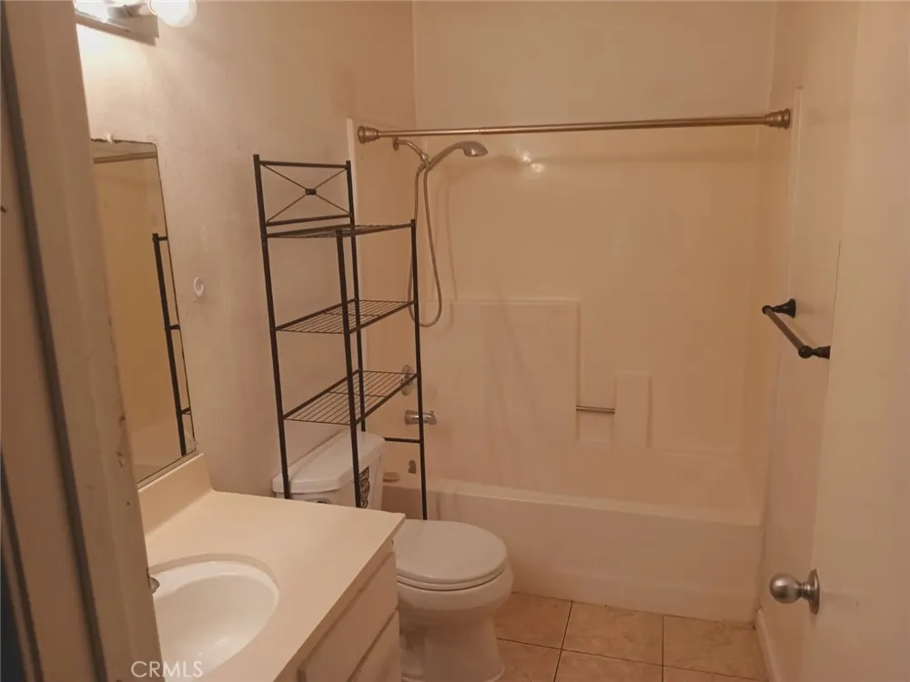 8439 Sunset Trail #B Rancho Cucamonga, CA 91730