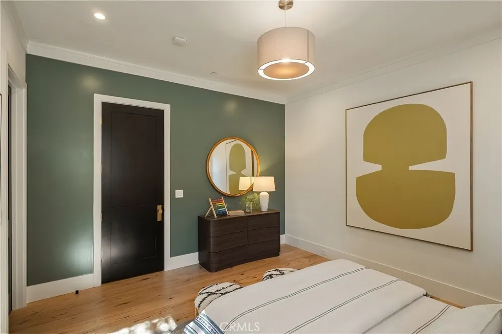 16130 Otsego Street Encino, CA 91436