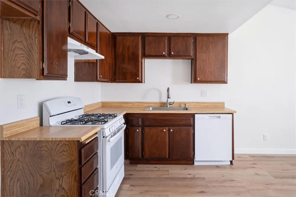 15822 Ada Street Canyon Country, CA 91387
