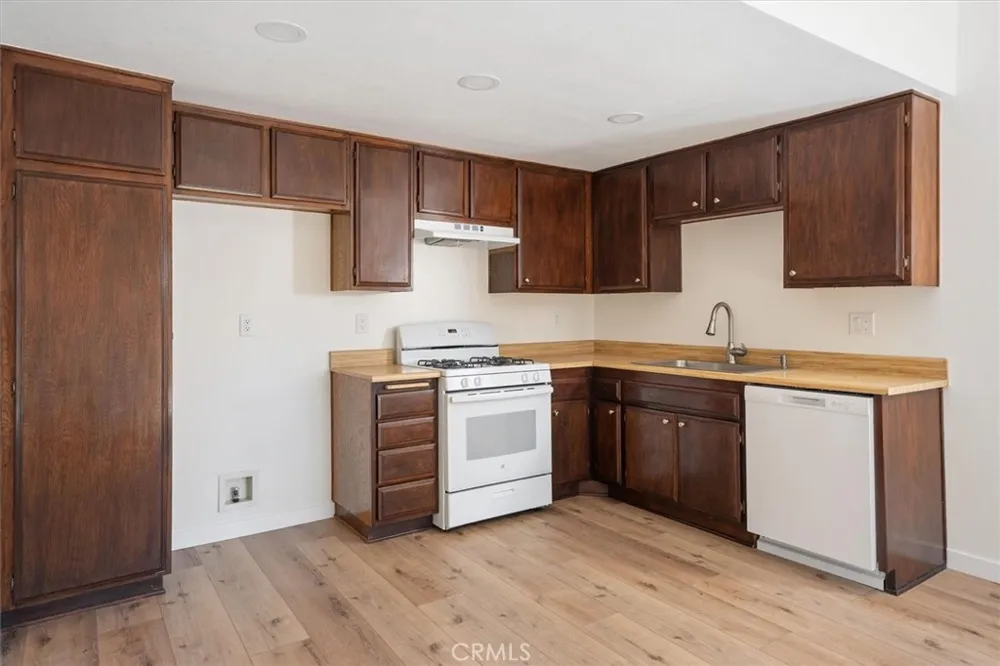 15822 Ada Street Canyon Country, CA 91387