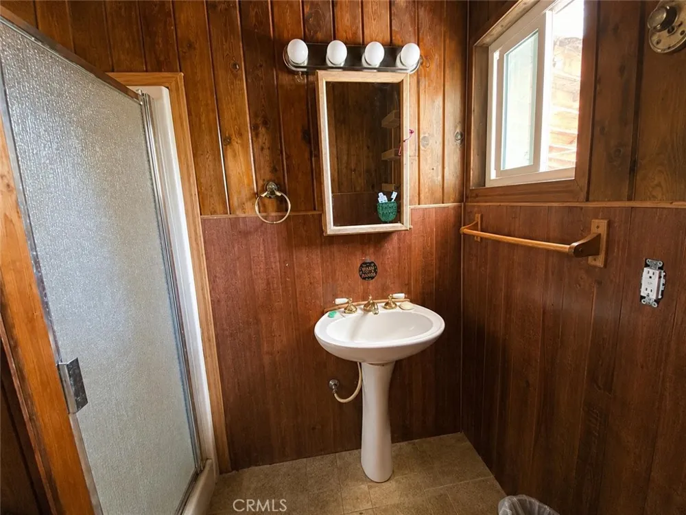 35995 Sierra Linda Wishon, CA 93669