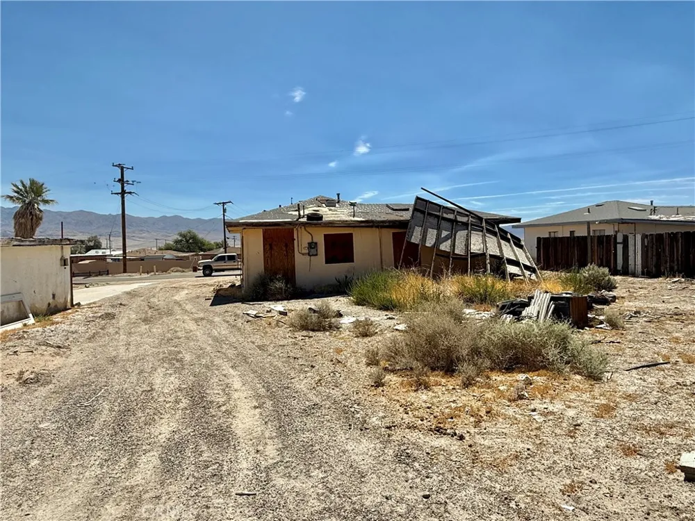 84372 8th Street Trona, CA 93562