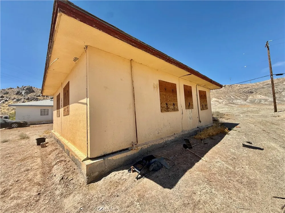 84372 8th Street Trona, CA 93562