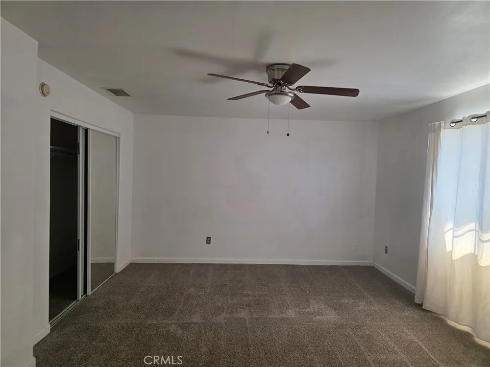 11380 El Esteban Phelan, CA 92371