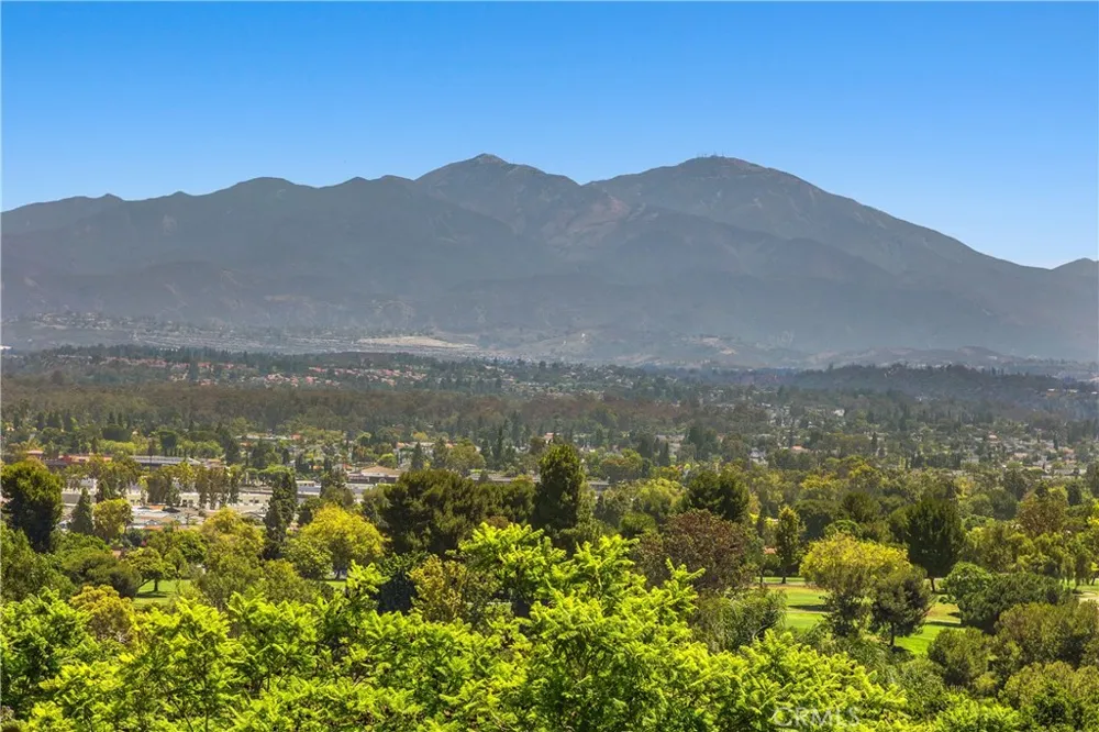 3047 Via Serena S Laguna Woods, CA 92637