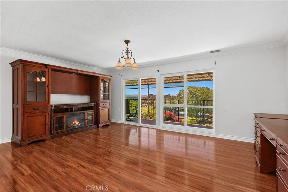 3047 Via Serena S Laguna Woods, CA 92637