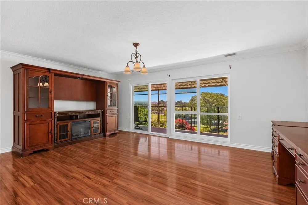 3047 Via Serena S Laguna Woods, CA 92637