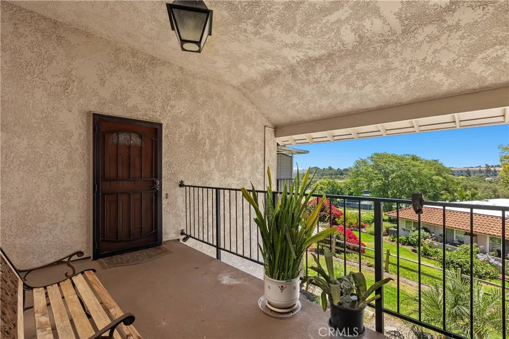 3047 Via Serena S Laguna Woods, CA 92637