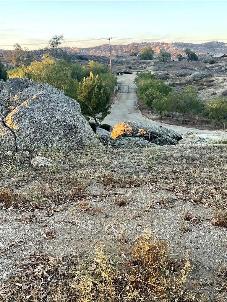 21861 Horseshoe Nuevo, CA 92567