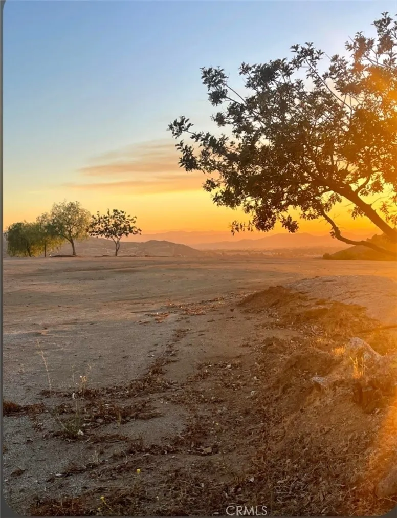 21861 Horseshoe Nuevo, CA 92567