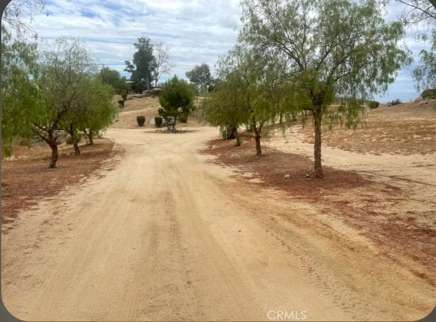 21861 Horseshoe Nuevo, CA 92567