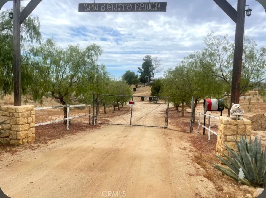 21861 Horseshoe Nuevo, CA 92567