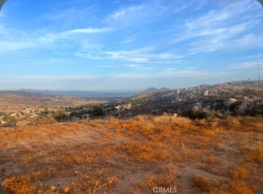 21861 Horseshoe Nuevo, CA 92567
