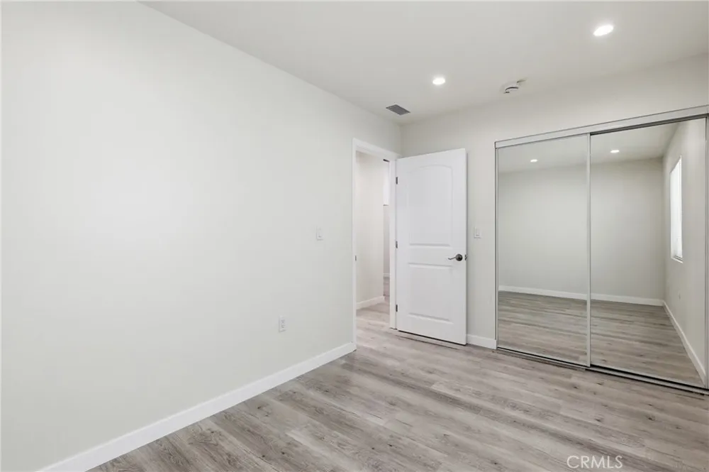 10012 Plainview Avenue Tujunga, CA 91042