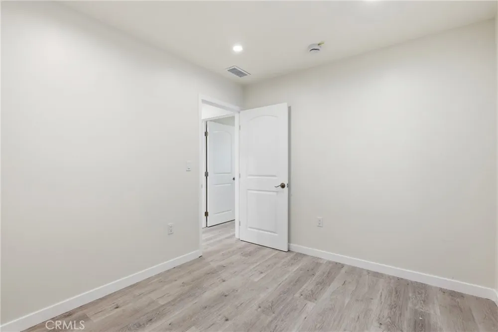 10012 Plainview Avenue Tujunga, CA 91042