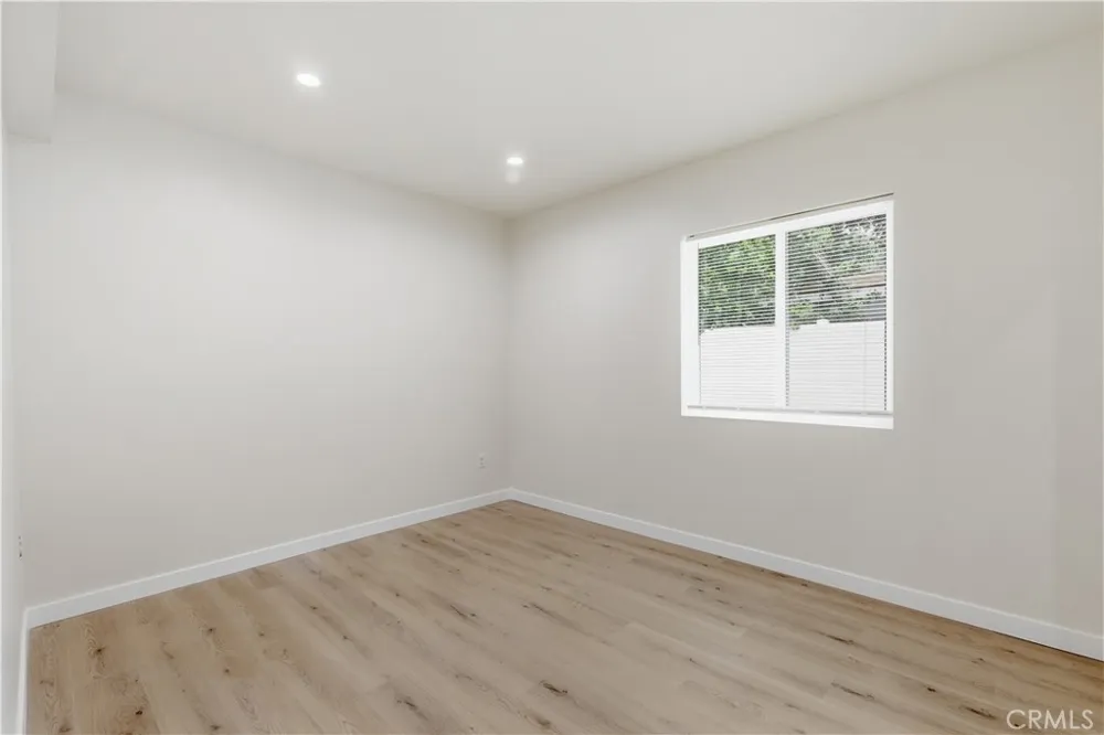 10012 Plainview Avenue Tujunga, CA 91042