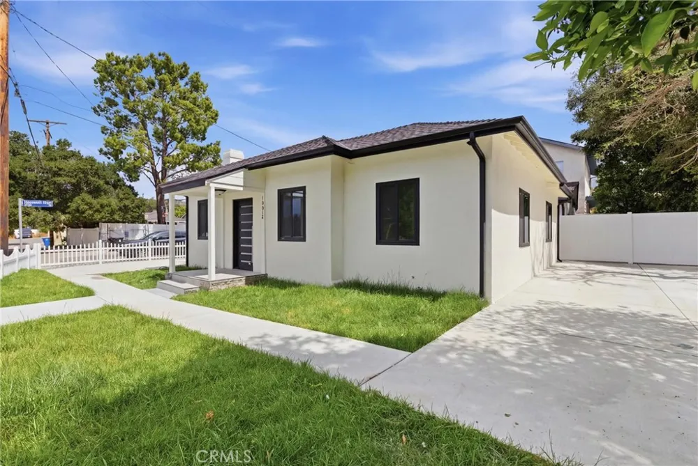 10012 Plainview Avenue Tujunga, CA 91042