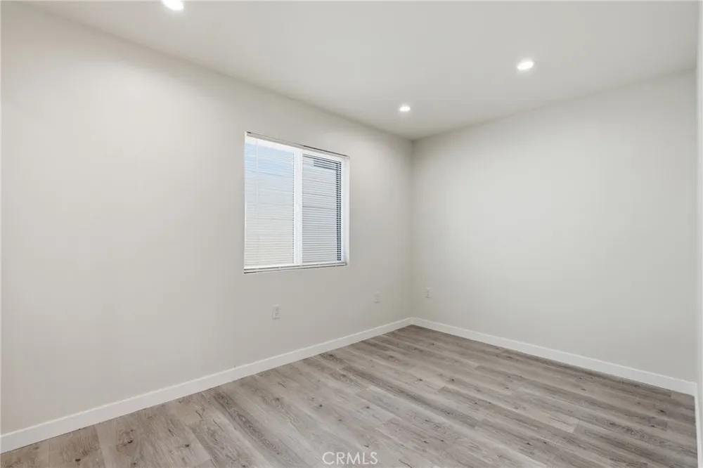 10012 Plainview Avenue Tujunga, CA 91042