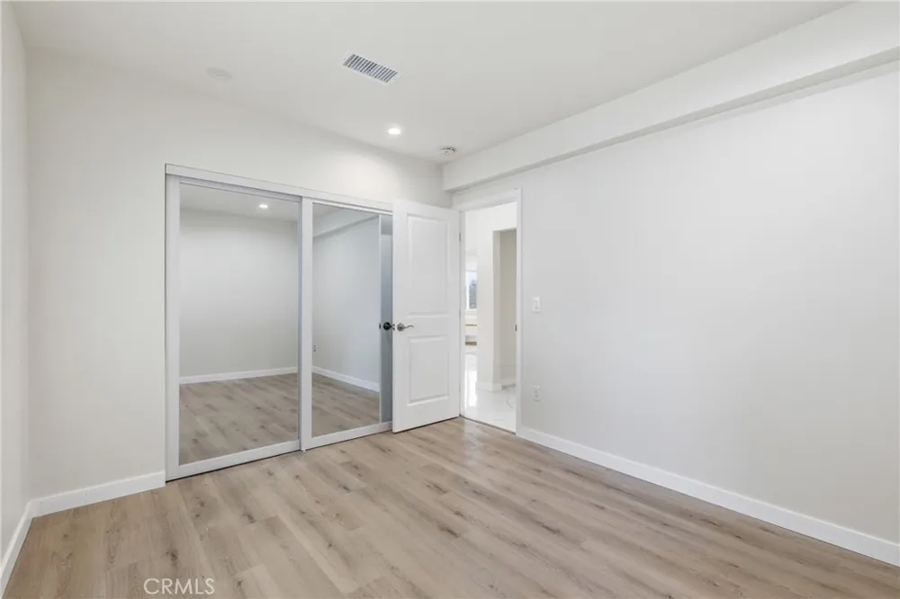 10012 Plainview Avenue Tujunga, CA 91042