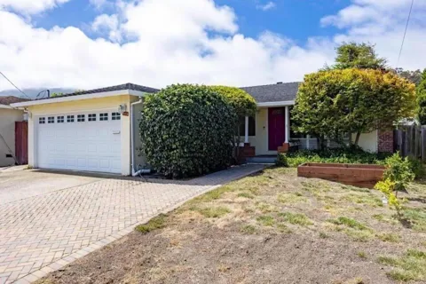 790 Noriega Way