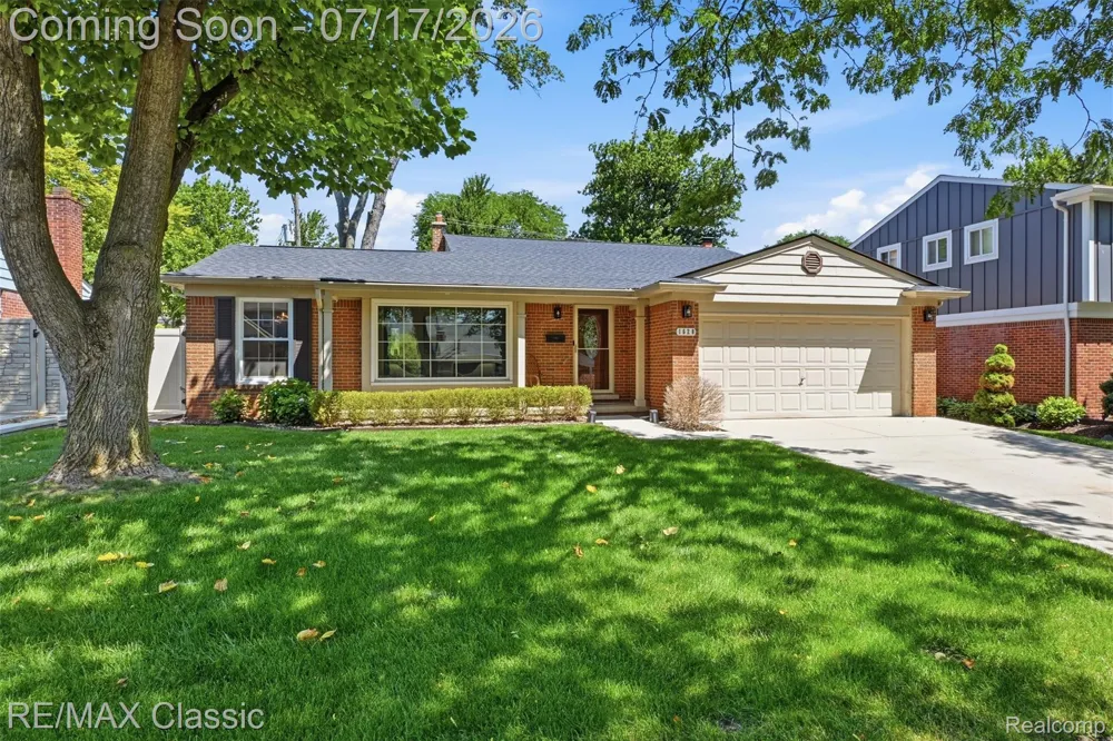 1628 Lexington Street Plymouth City, MI 48170