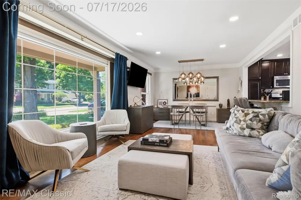 1628 Lexington Street Plymouth City, MI 48170
