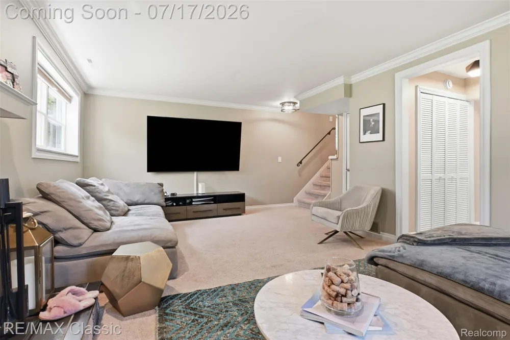 1628 Lexington Street Plymouth City, MI 48170