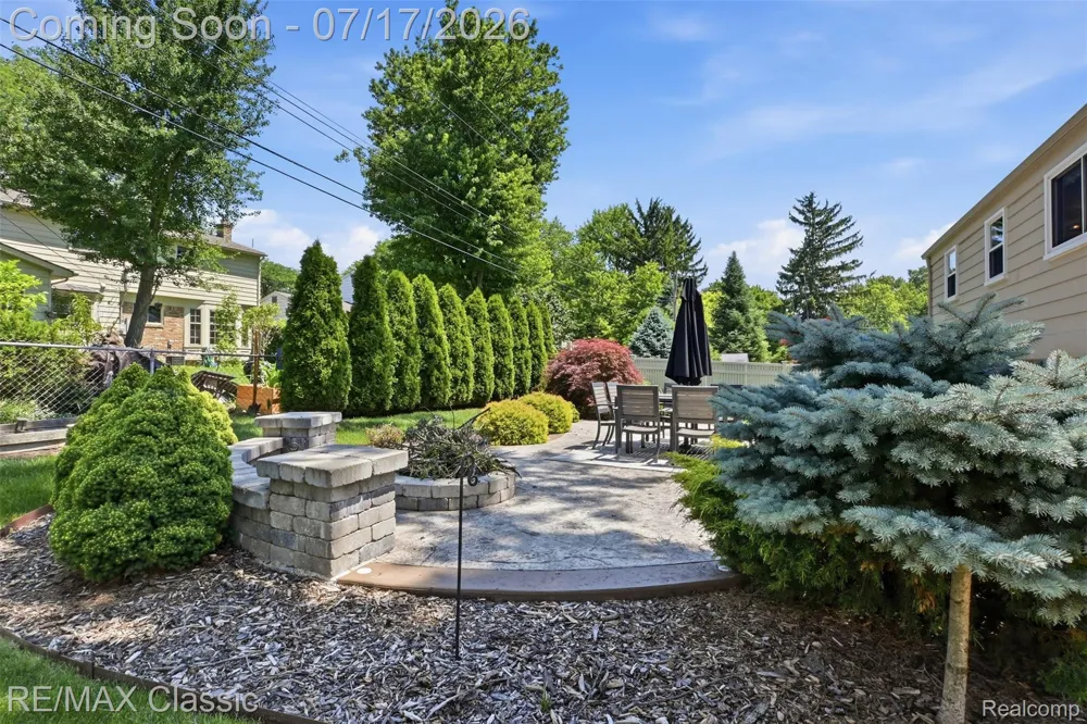 1628 Lexington Street Plymouth City, MI 48170