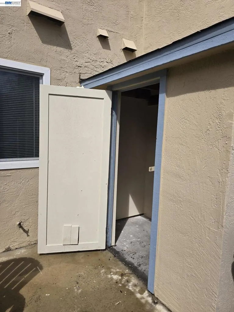 27864 Hummingbird Ct Hayward, CA 94545