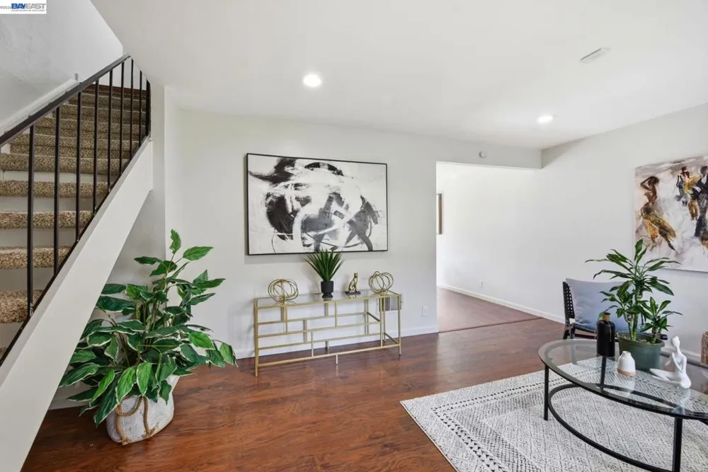 27864 Hummingbird Ct Hayward, CA 94545