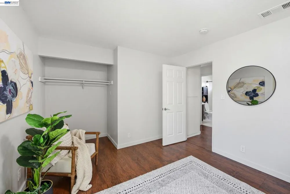 27864 Hummingbird Ct Hayward, CA 94545
