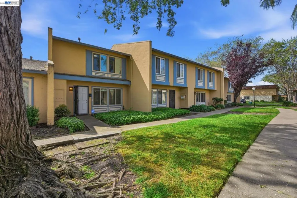27864 Hummingbird Ct Hayward, CA 94545