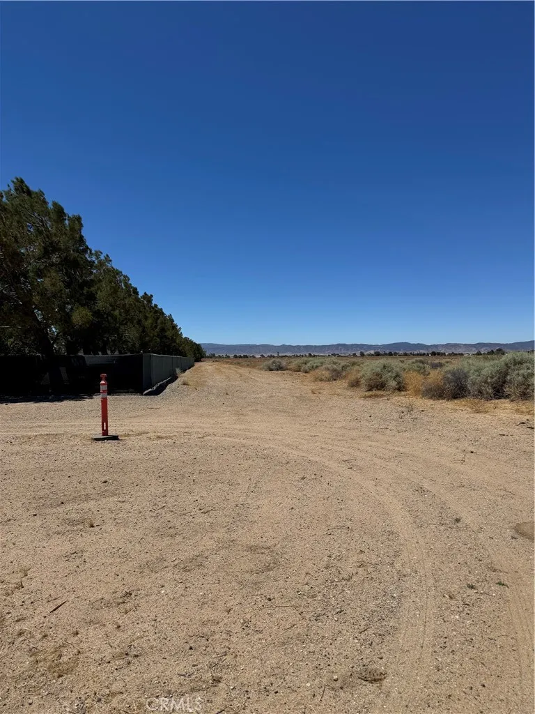 83 Stw Antelope Acres, CA 93536