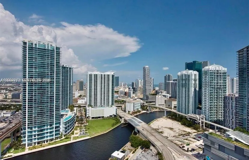 88 SW 7th St #2712 Miami, FL 33130