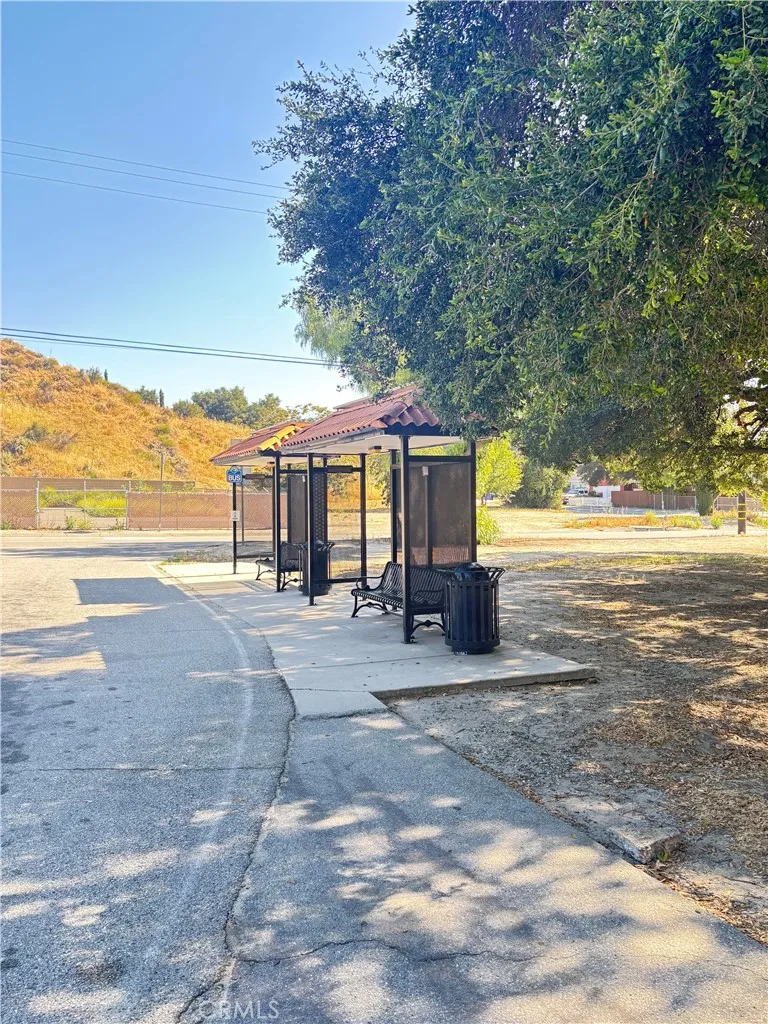Pinedale Place Val Verde, CA 91384