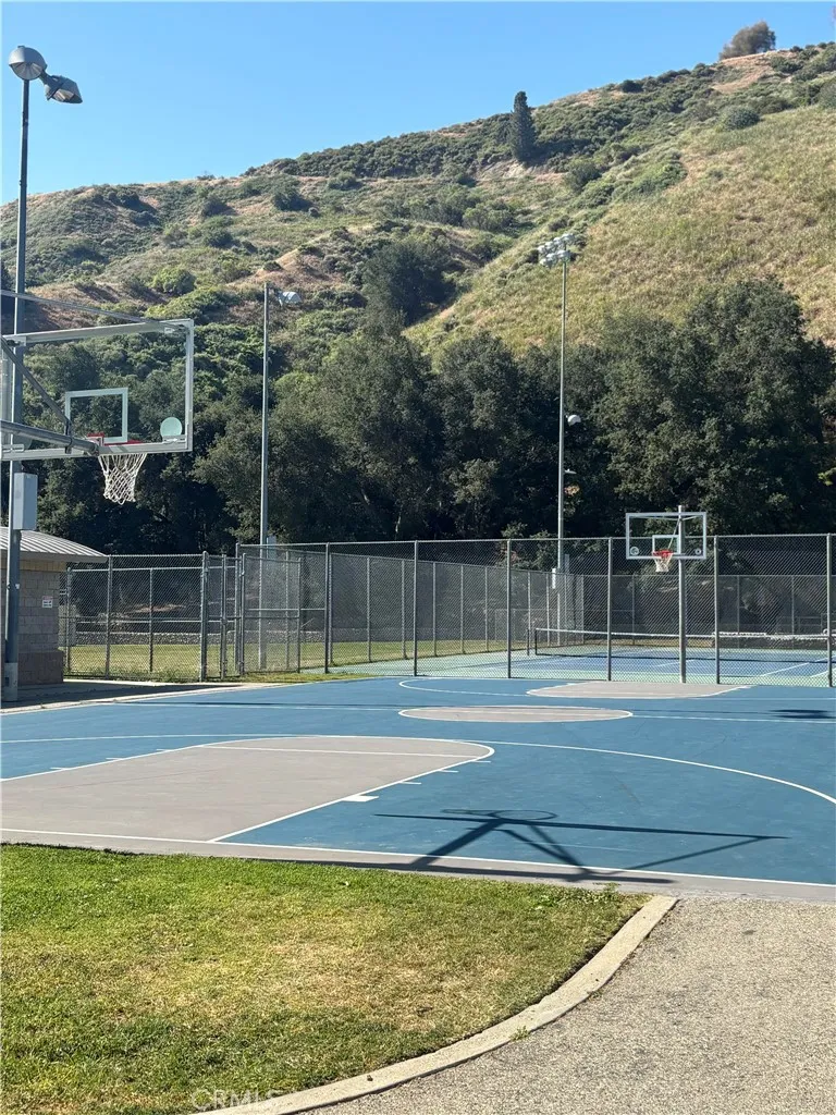 Pinedale Place Val Verde, CA 91384