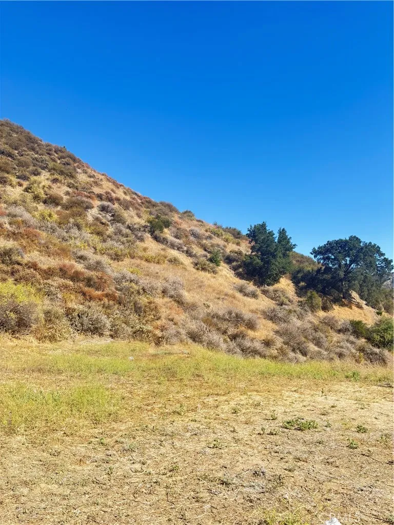 Pinedale Place Val Verde, CA 91384