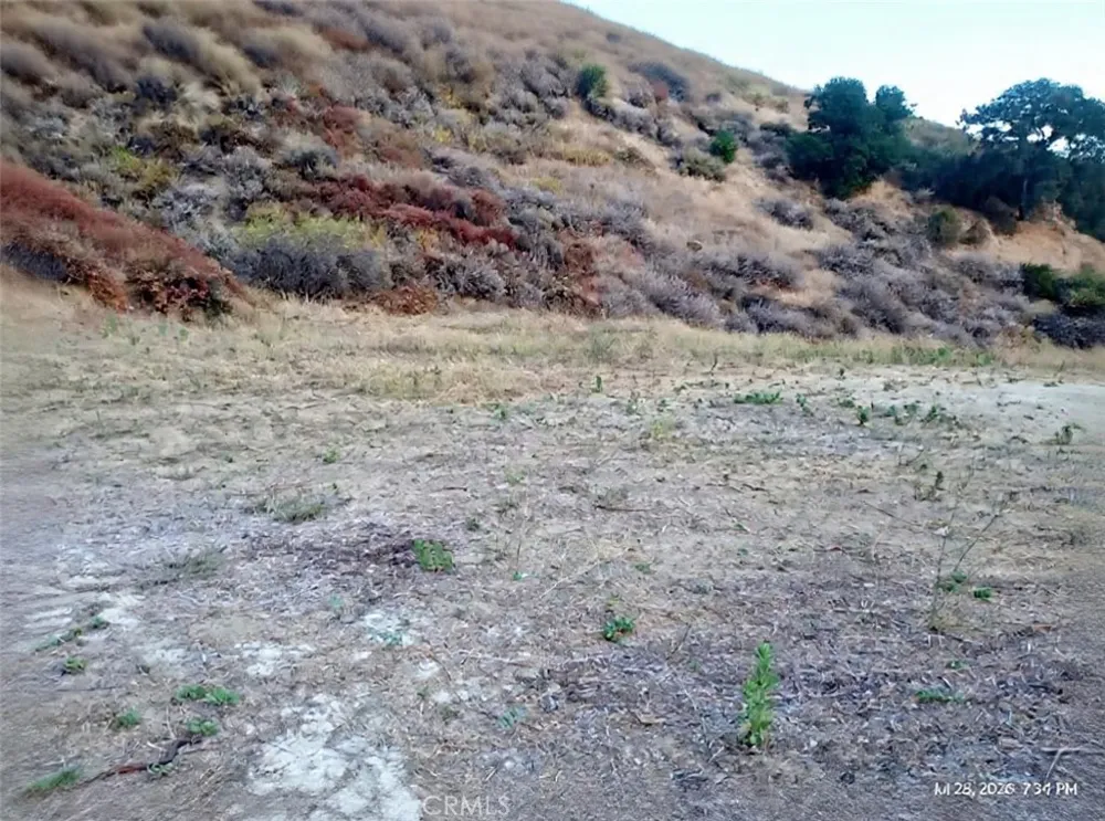 Pinedale Place Val Verde, CA 91384
