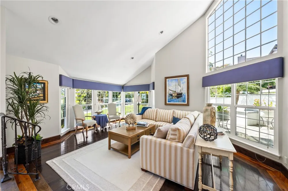 2210 Bridge Laguna Beach, CA 92651