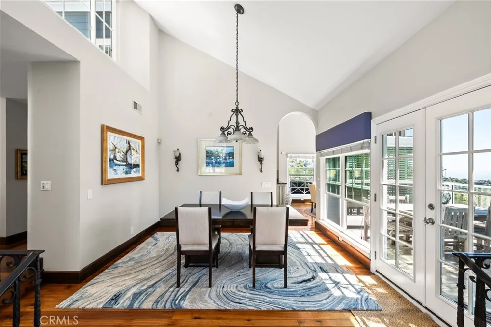 2210 Bridge Laguna Beach, CA 92651