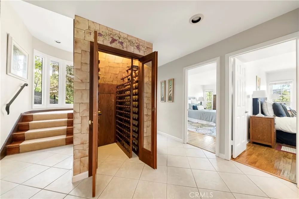 2210 Bridge Laguna Beach, CA 92651