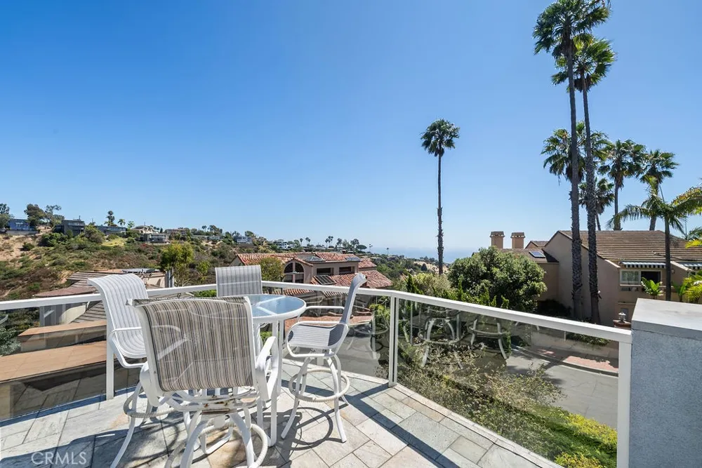 2210 Bridge Laguna Beach, CA 92651
