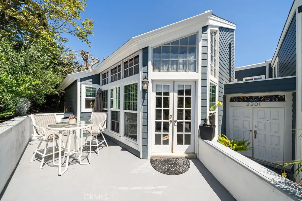 2210 Bridge Laguna Beach, CA 92651