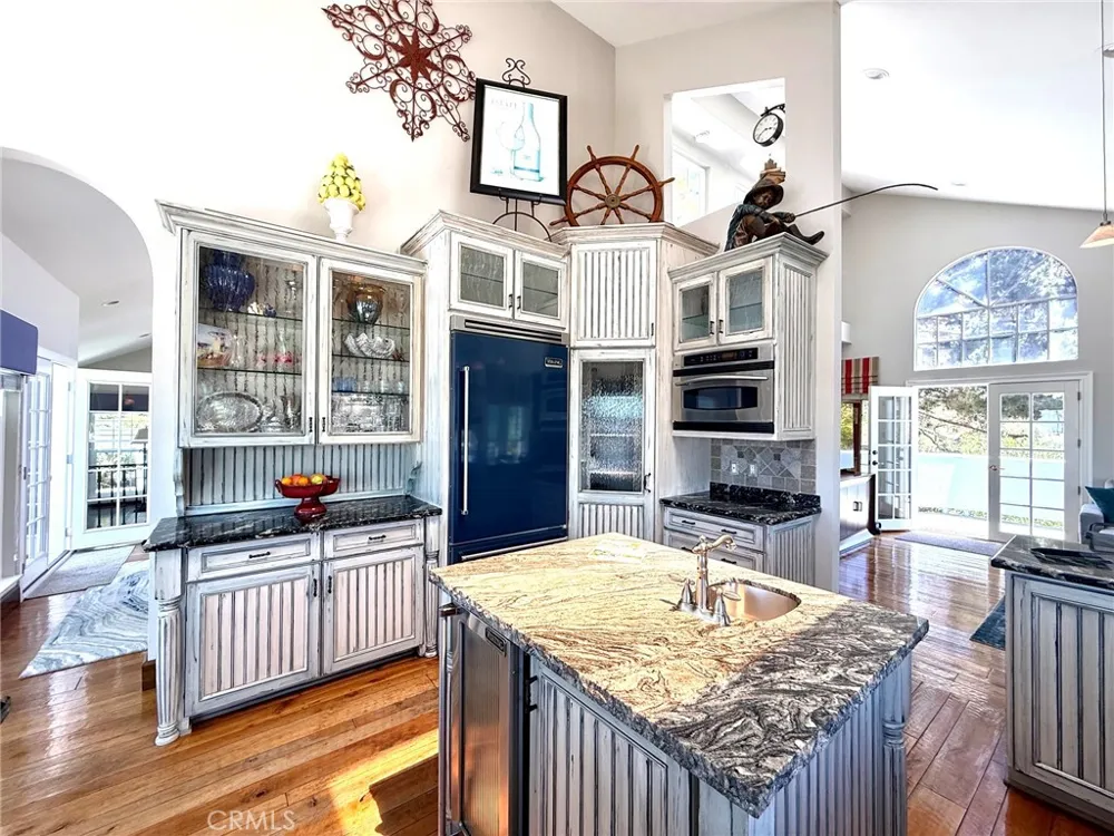 2210 Bridge Laguna Beach, CA 92651