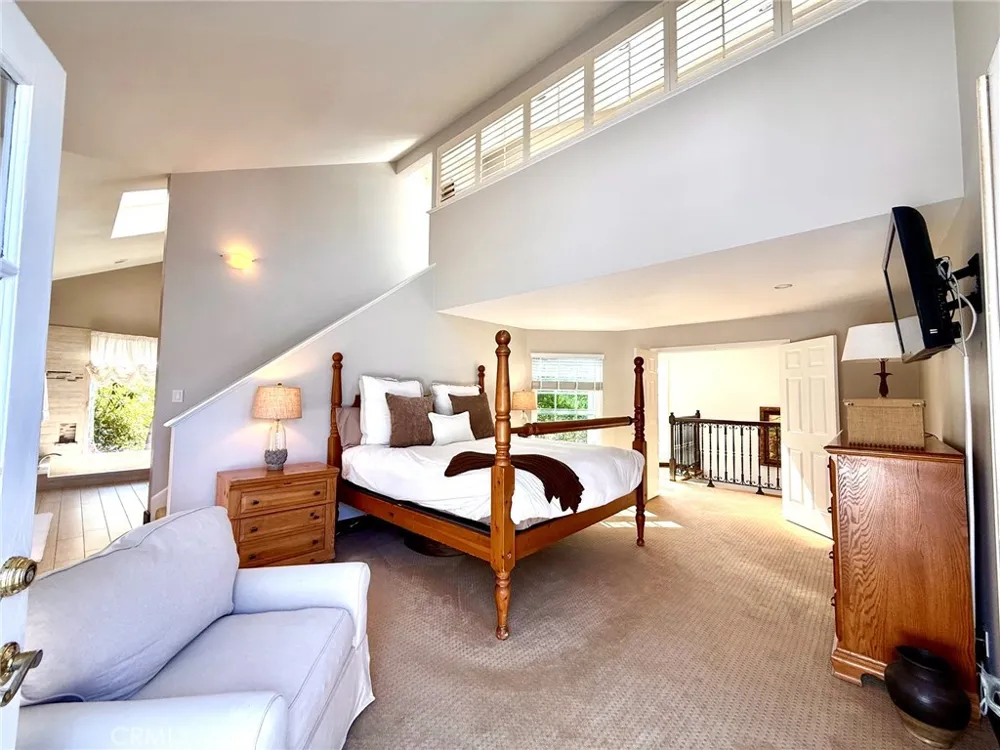 2210 Bridge Laguna Beach, CA 92651
