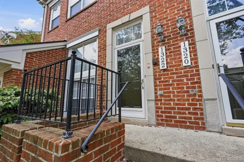 1322 S Main Street