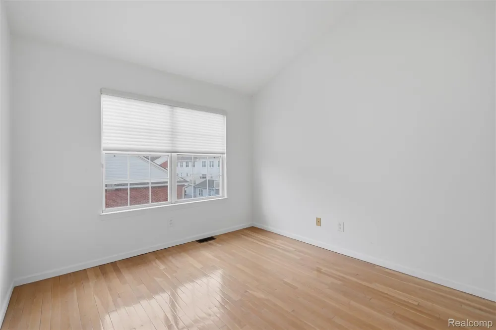 1322 S Main Street Royal Oak City, MI 48067