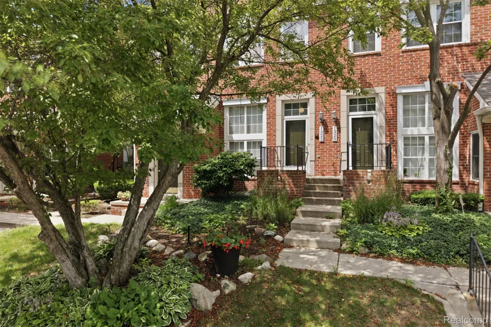 1322 S Main Street Royal Oak City, MI 48067