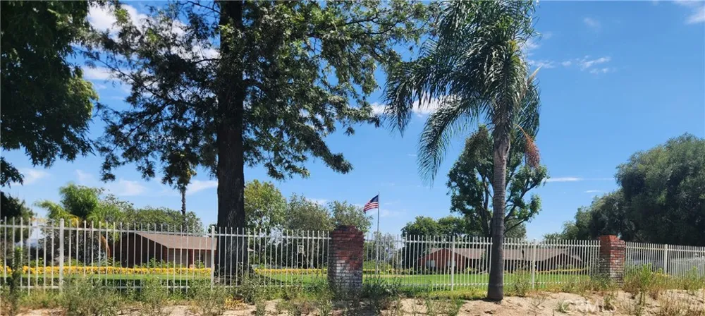 6786 Limonite Jurupa Valley, CA 92509