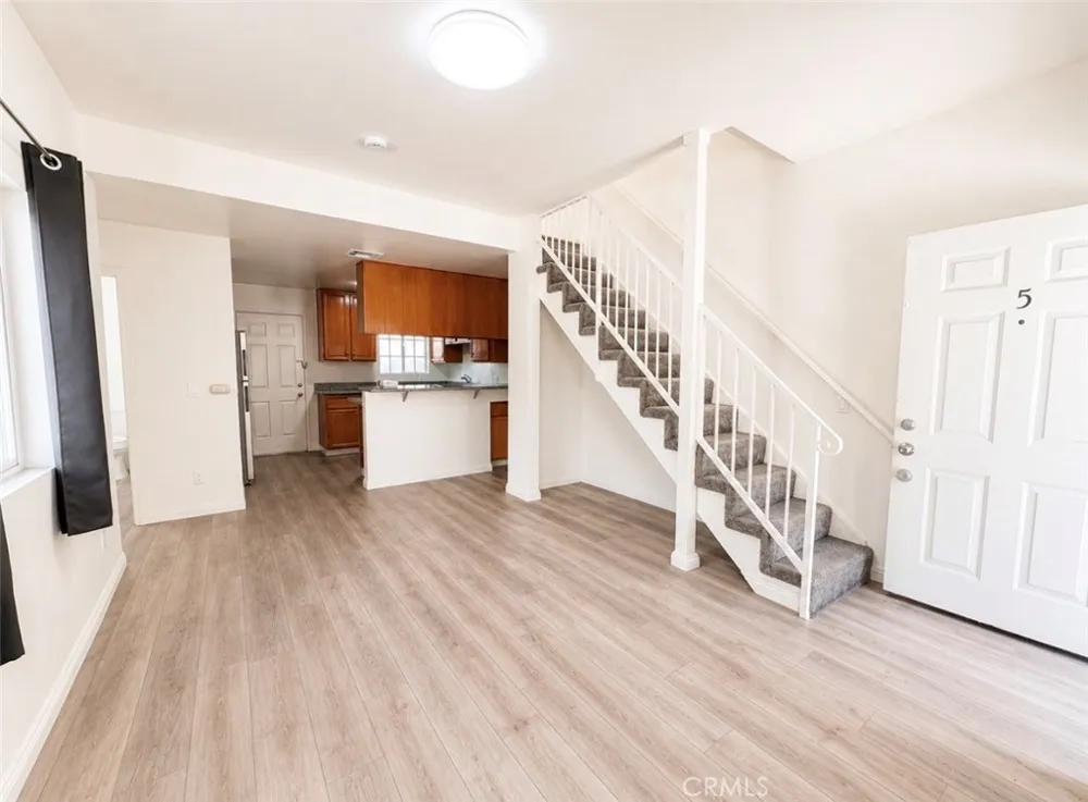917 S Catalina #5 Los Angeles, CA 90006